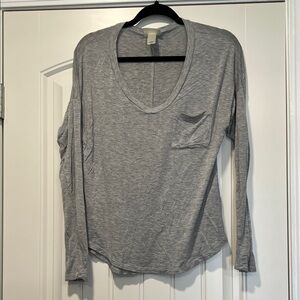 Belle Du Jour Heather Gray Long Sleeve Top